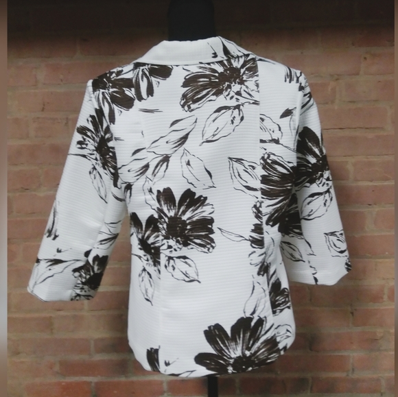 Susan Graver | Floral Blazer Brown White Sz.- Sm - Picture 2 of 8